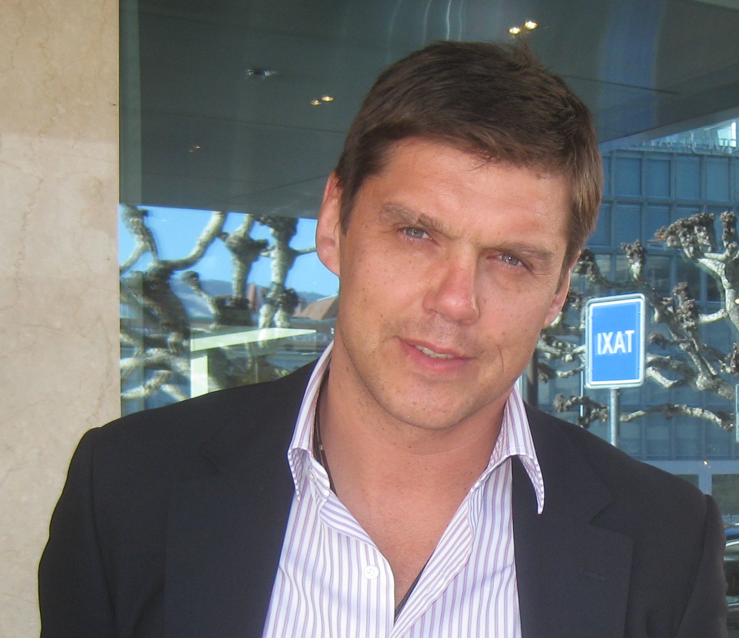 Imagem de referência de Vladimir Malakhov, descrito nos dados abertos como jogador do hoquei de gelo russo