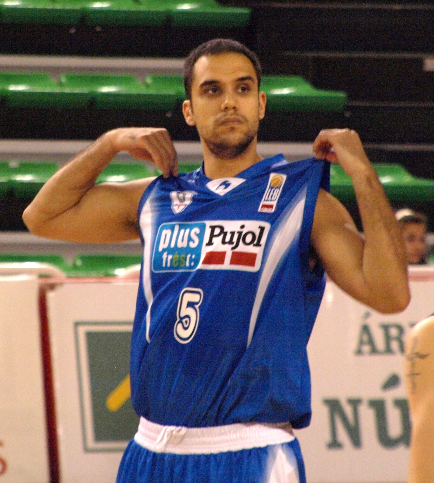 Imagem de referência de Javier Mendiburu Urgell, descrito nos dados abertos como jogador de basquetebol espanhol