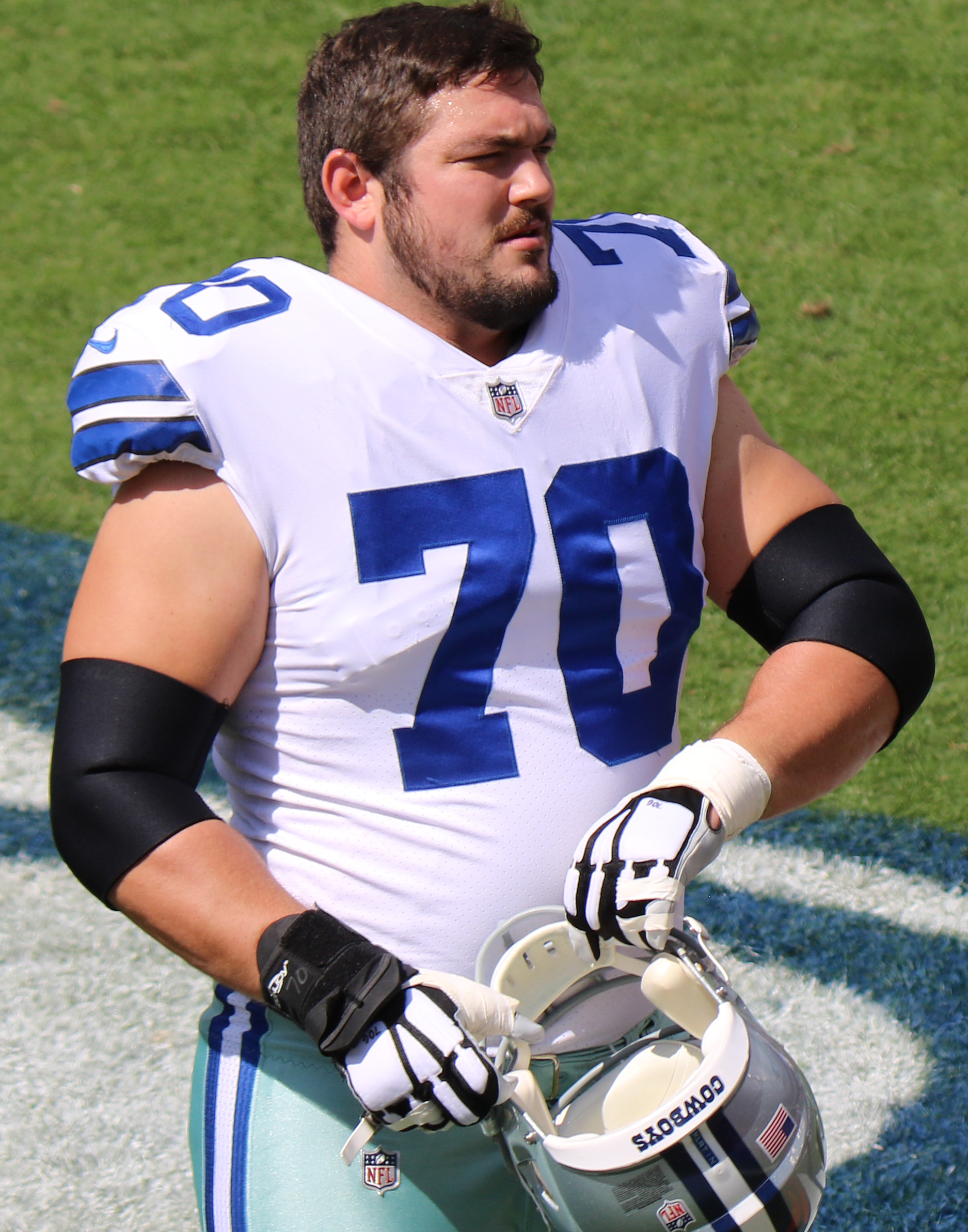 Imagem de referência de Zack Martin, descrito nos dados abertos como jogador de futebol americano dos Estados Unidos