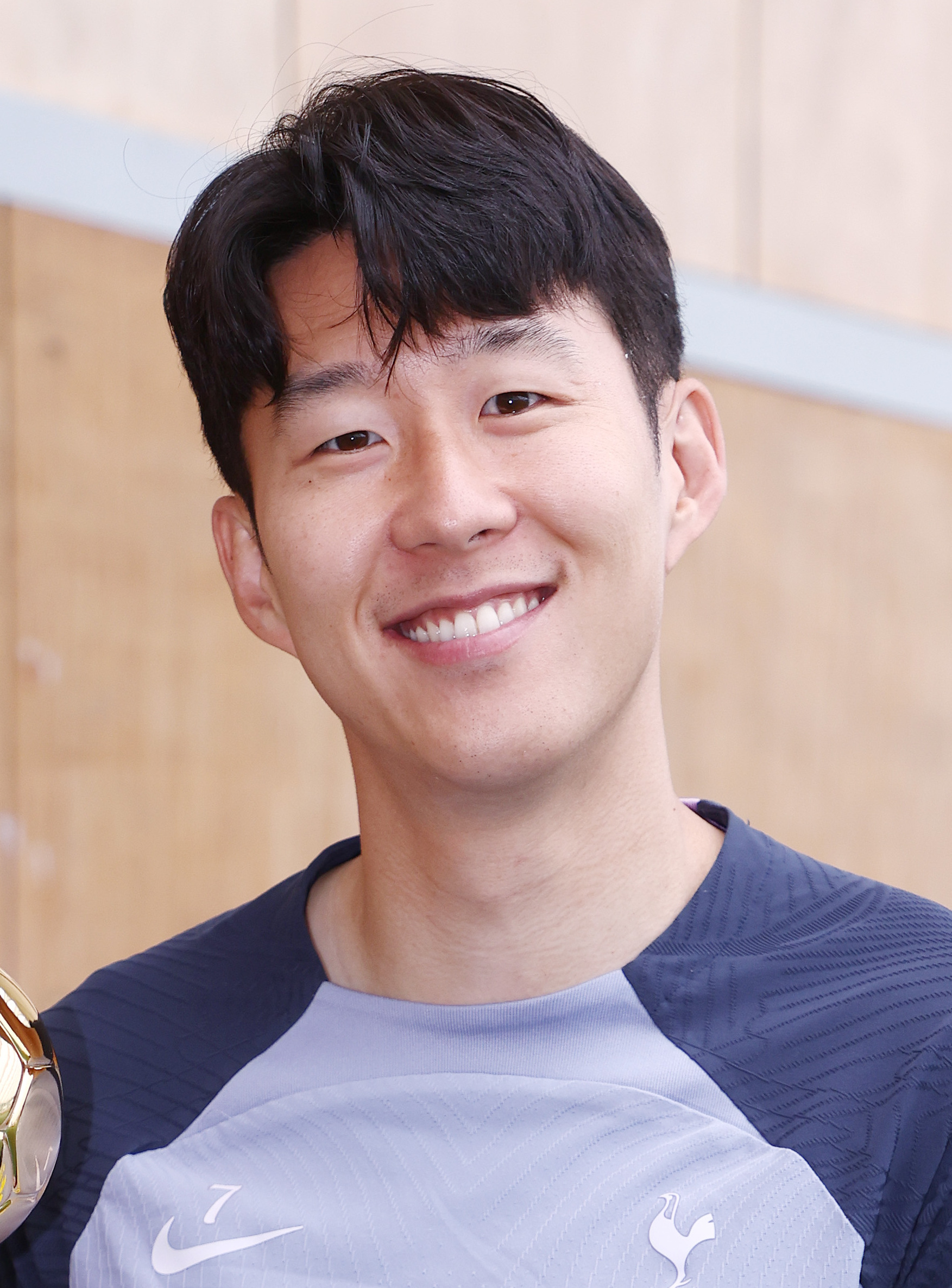 Imagem de referência relacionada a Son Heung-min, item descrito como futebolista sul-coreano