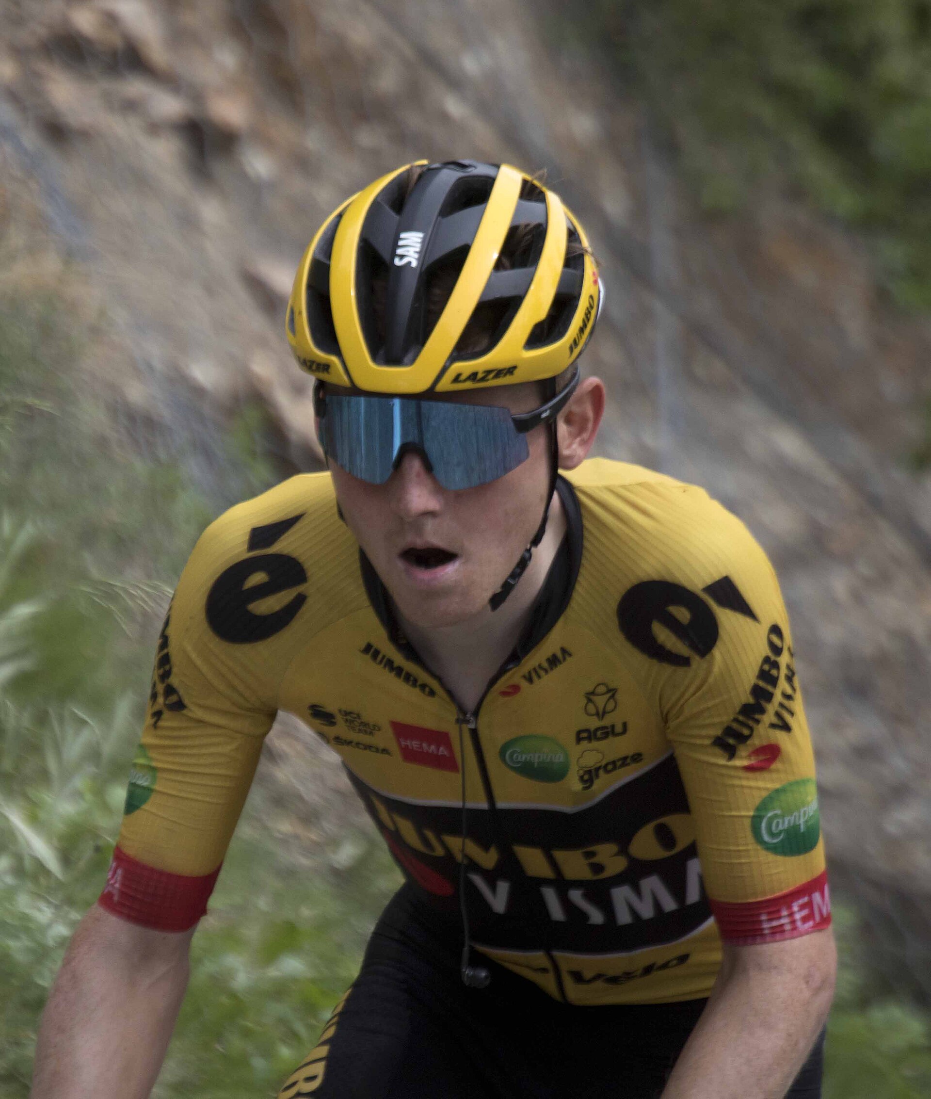 Imagem de referência de Sam Oomen, descrito nos dados abertos como ciclista neerlandês