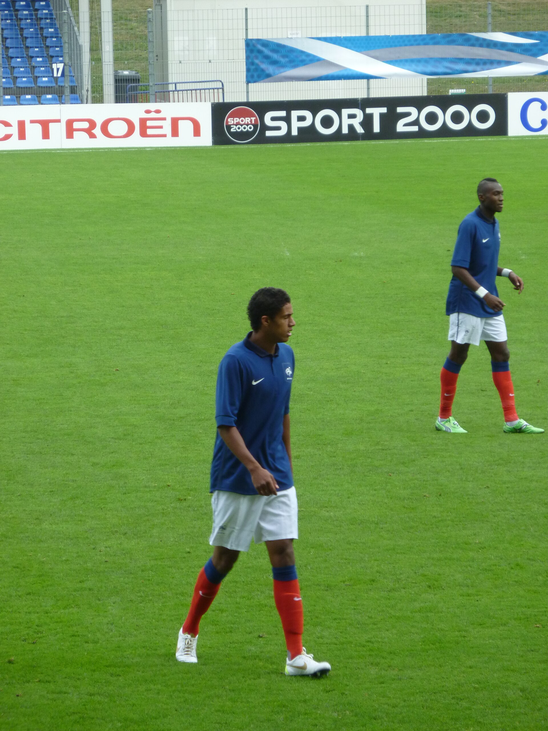Imagem de referência de Raphaël Varane, descrito nos dados abertos como futebolista francês
