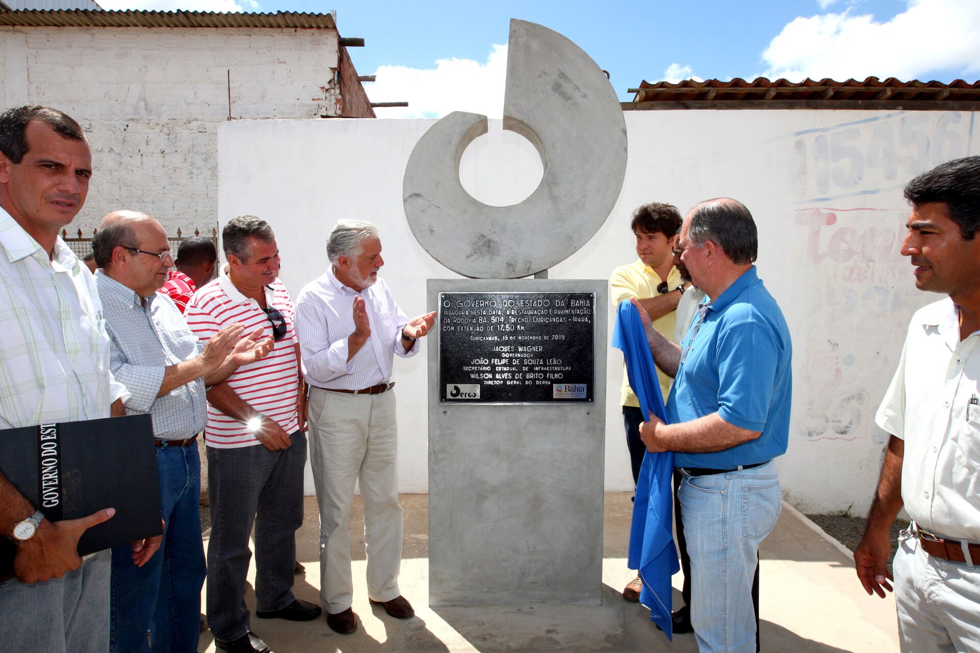 Imagem de referência de Ouriçangas, descrito nos dados abertos como município do Estado da Bahia, Brasil