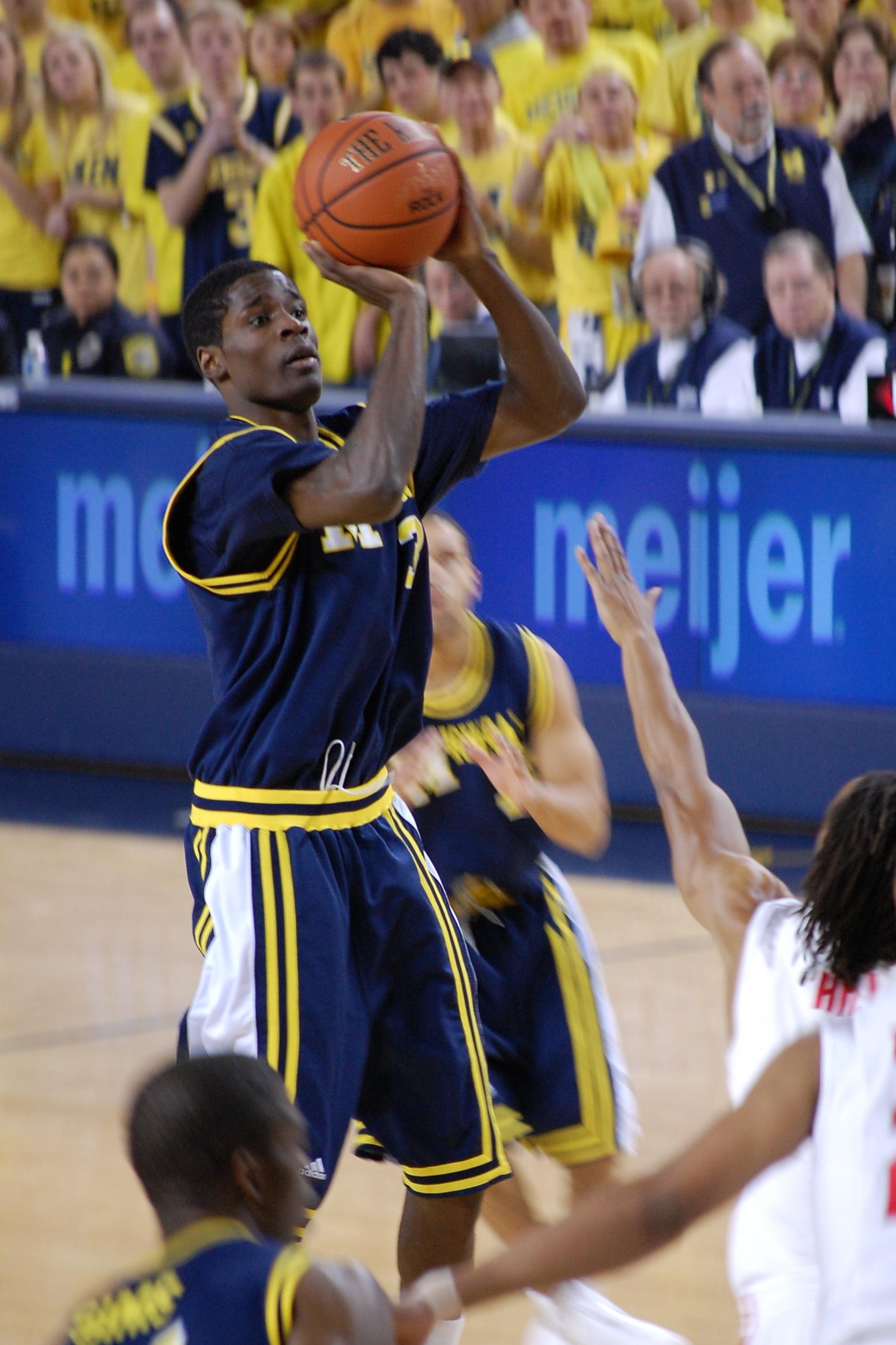 Imagem de referência de Manny Harris, descrito nos dados abertos como basquetebolista estadunidense