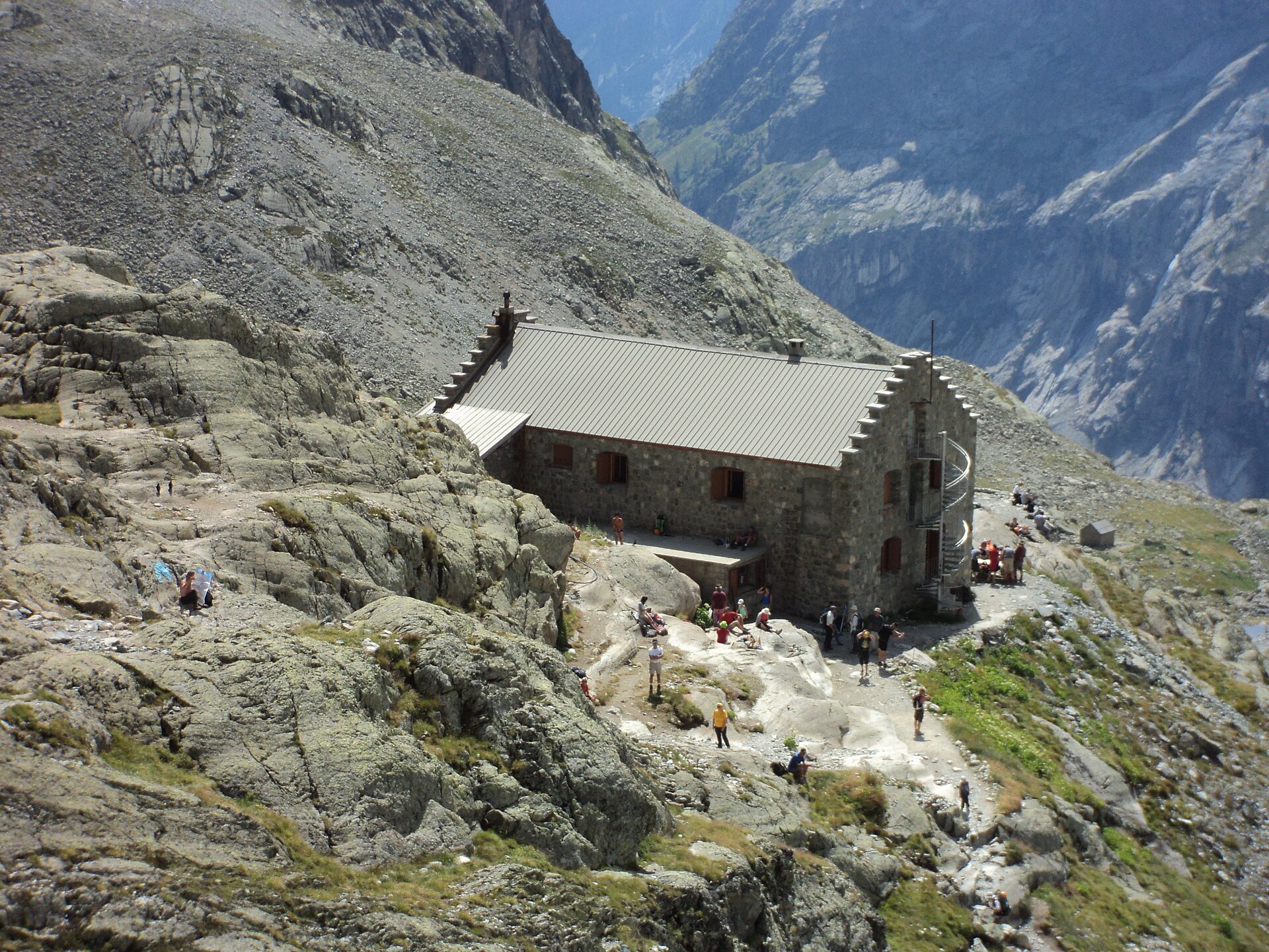 Imagem de referência de Refúgio do Glaciar Branco, descrito nos dados abertos como lugar exótico
