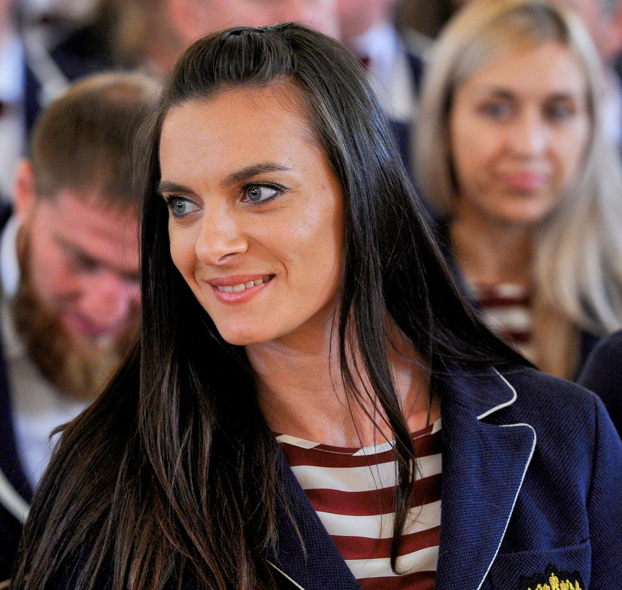 Imagem de referência de Yelena Isinbayeva, descrito nos dados abertos como ex-atleta russa