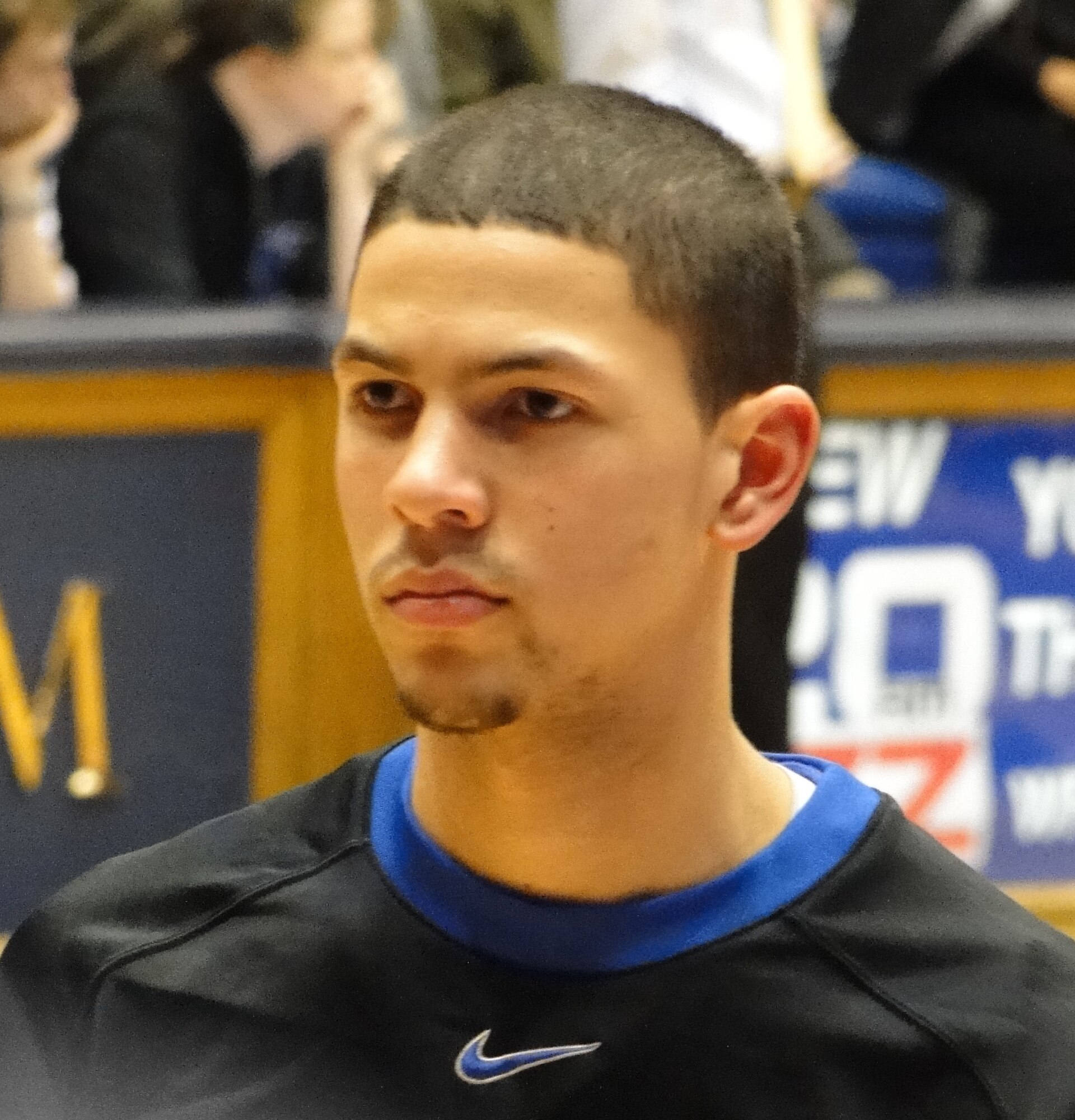 Imagem de referência relacionada a Austin Rivers, item descrito como basquetebolista estadunidense