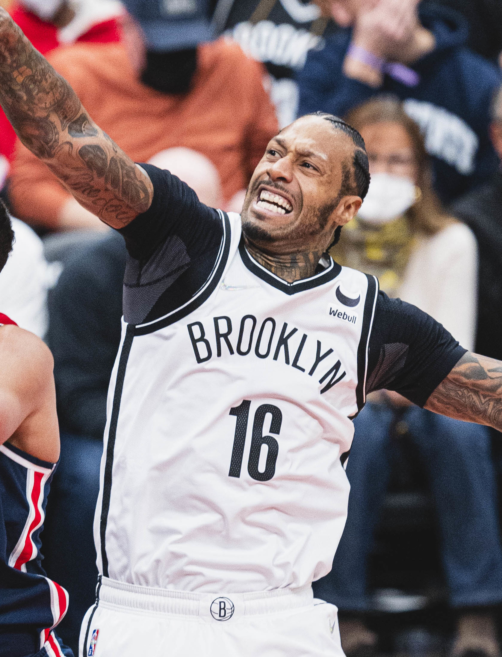 Imagem de referência relacionada a James Johnson, item descrito como basquetebolista estadunidense