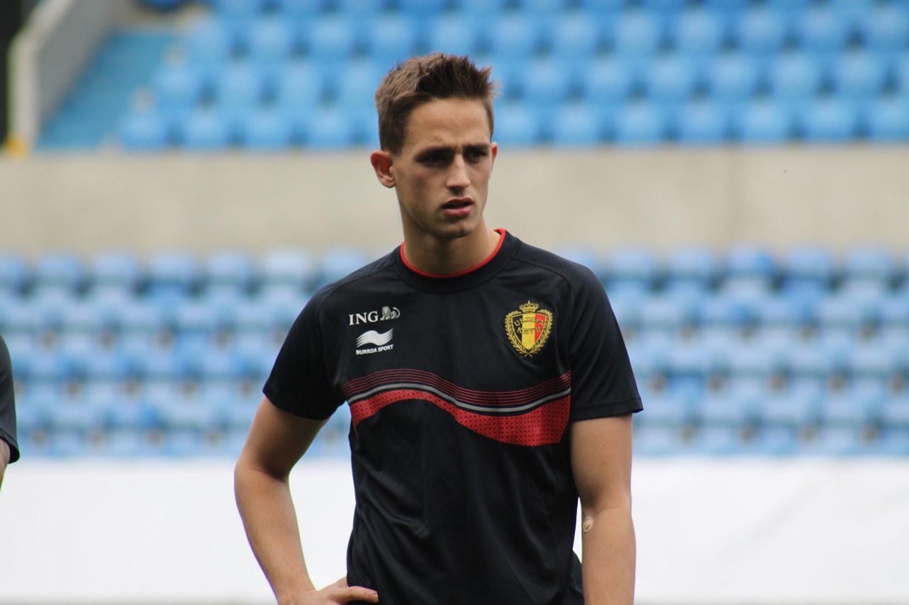 Imagem de referência de Adnan Januzaj, descrito nos dados abertos como futebolista belga