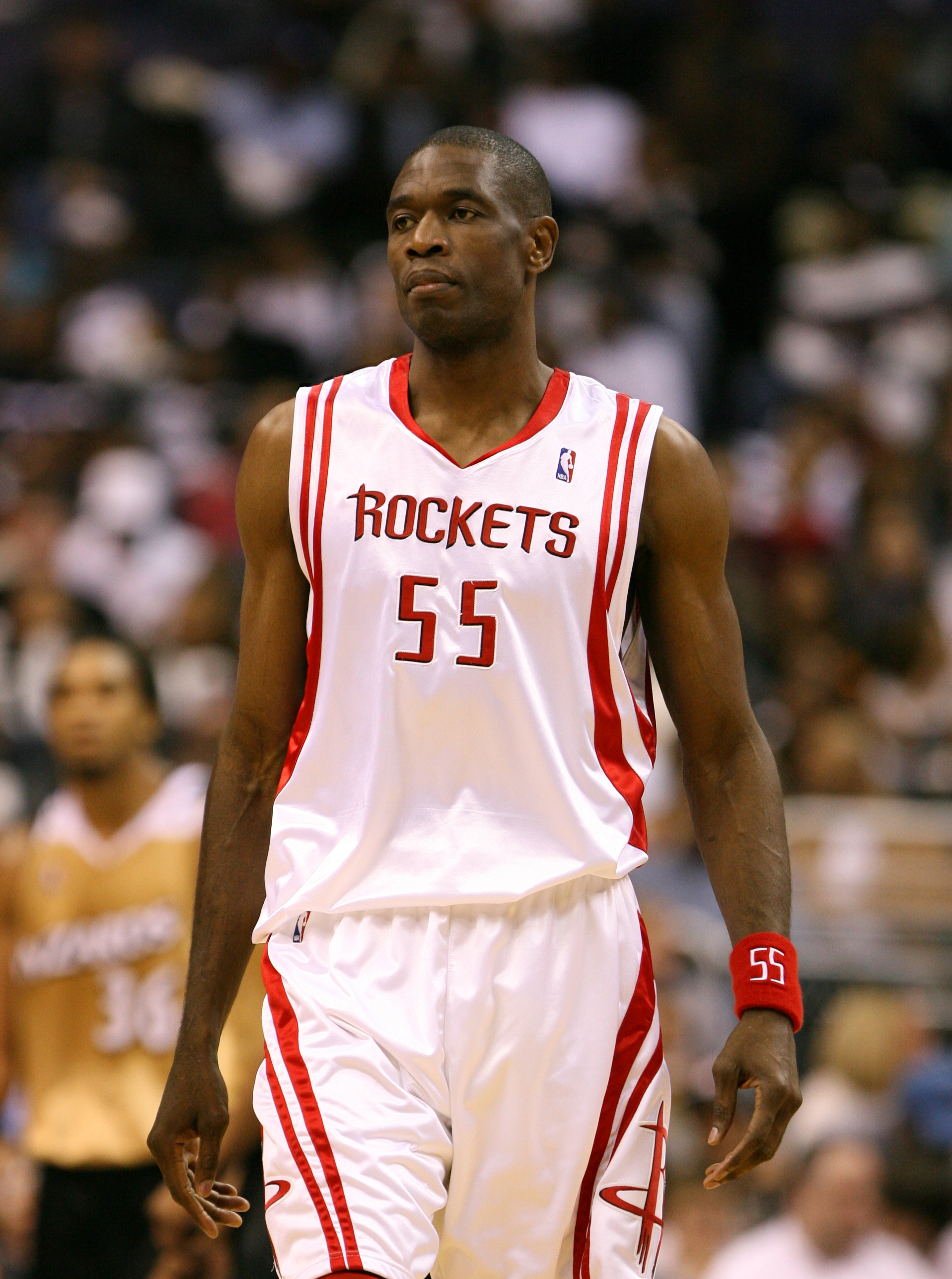 Imagem de referência relacionada a Dikembe Mutombo, item descrito como basquetebolista congolês-americano (1966-2024)