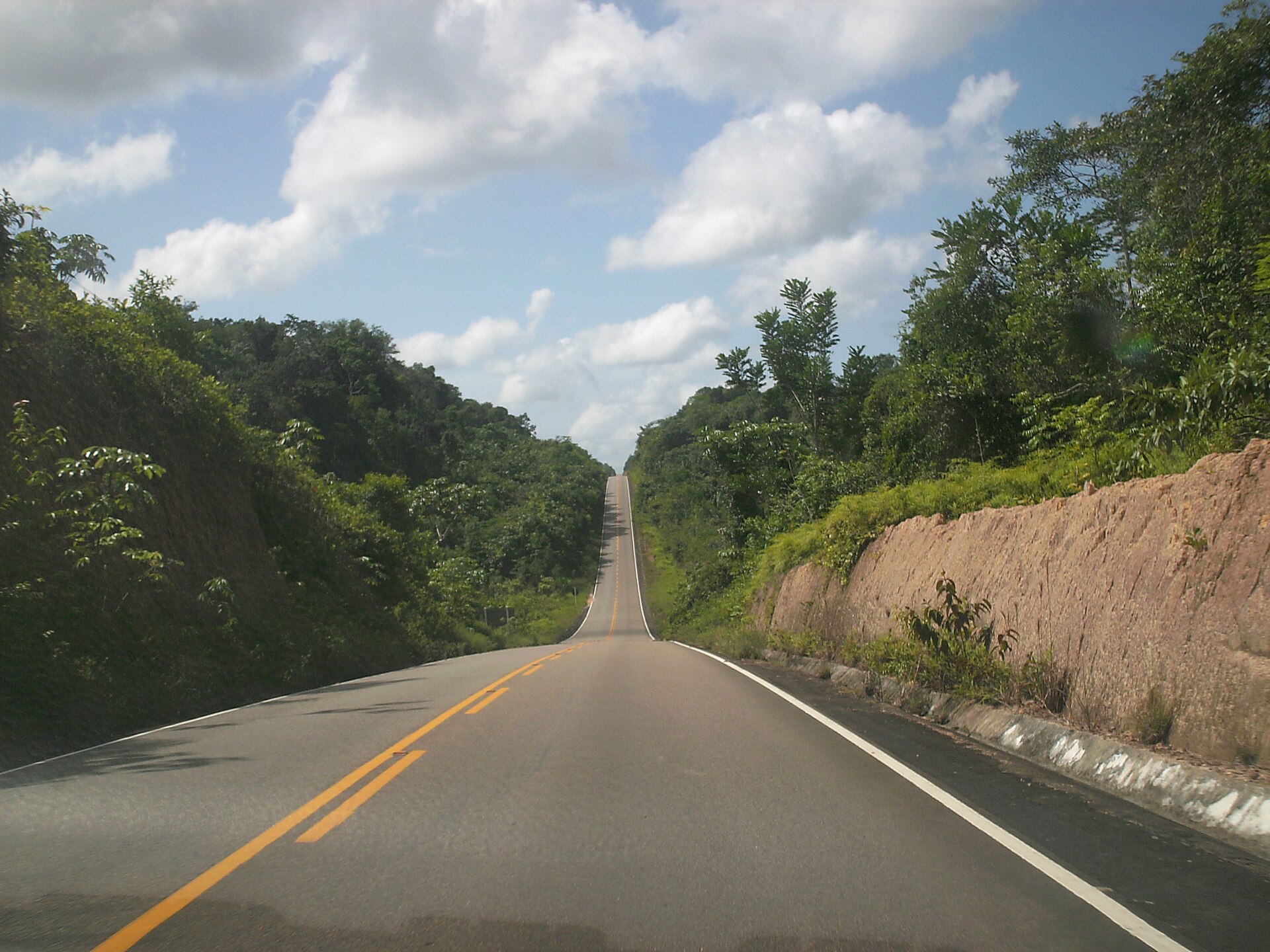 Imagem de referência de BR-174, descrito nos dados abertos como rodovia federal brasileira