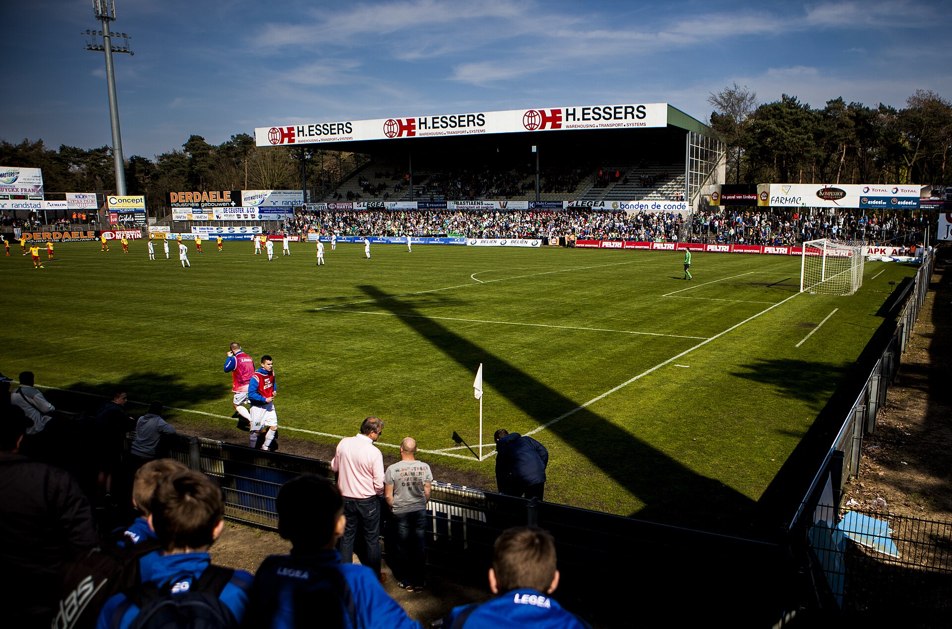Imagem de referência relacionada a Koninklijke Football Club Lommelse Sportkring, item descrito como registro de referência sobre Koninklijke Football Club Lommelse Sportkring, organizado a partir de dados estruturados abertos