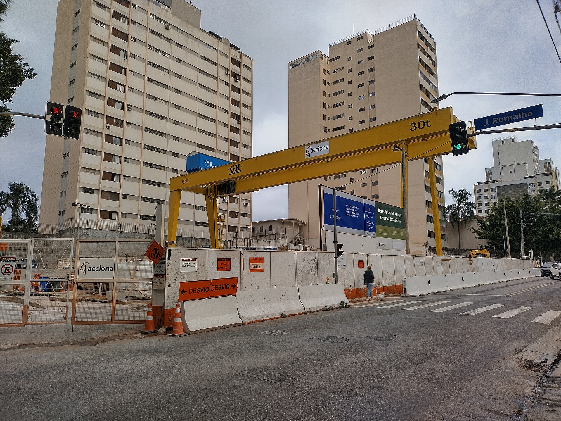 Imagem de referência de Estação PUC-Cardoso de Almeida, descrito nos dados abertos como futura estação de metrô da Linha 6 Laranja em São Paulo