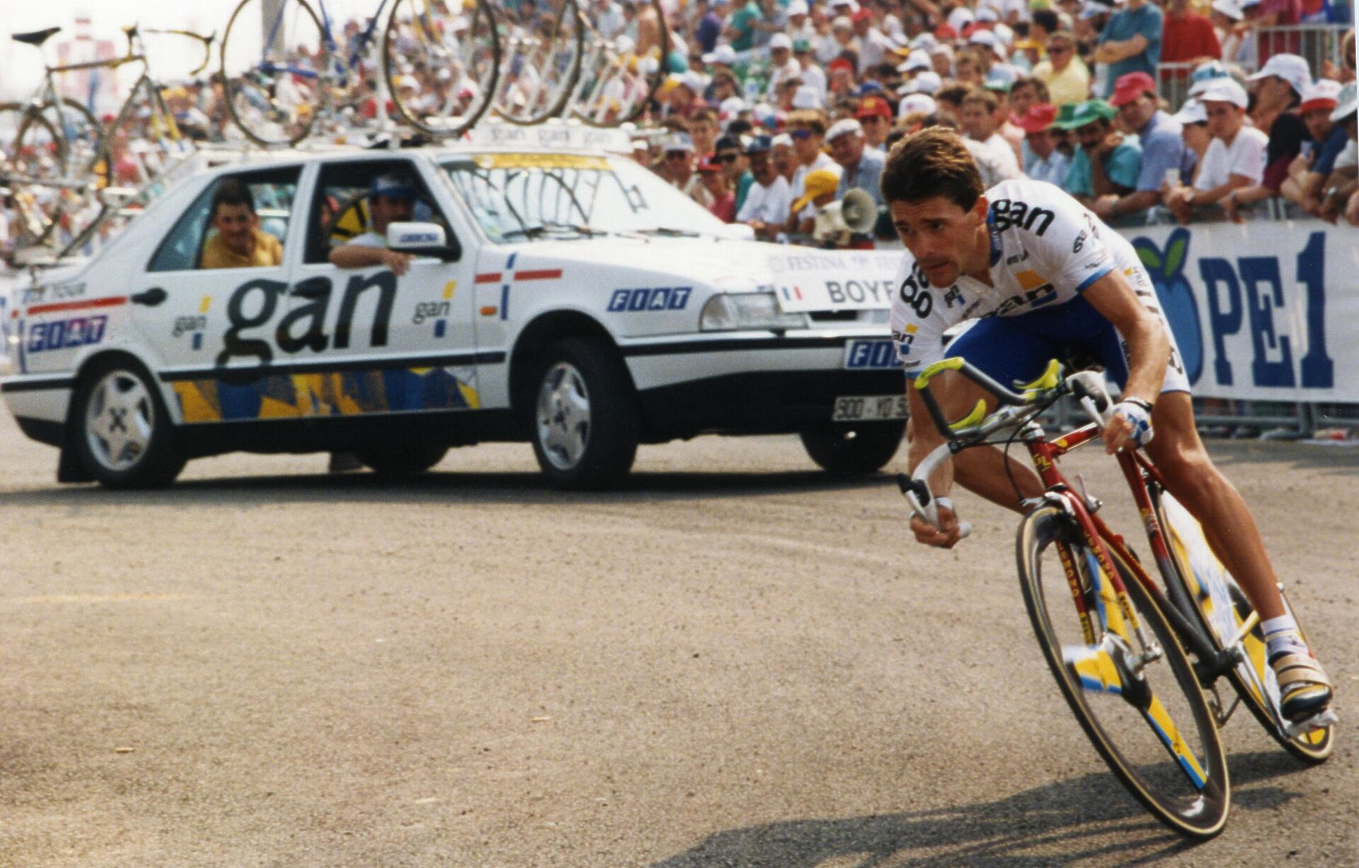 Imagem de referência de Éric Boyer, descrito nos dados abertos como ciclista francês