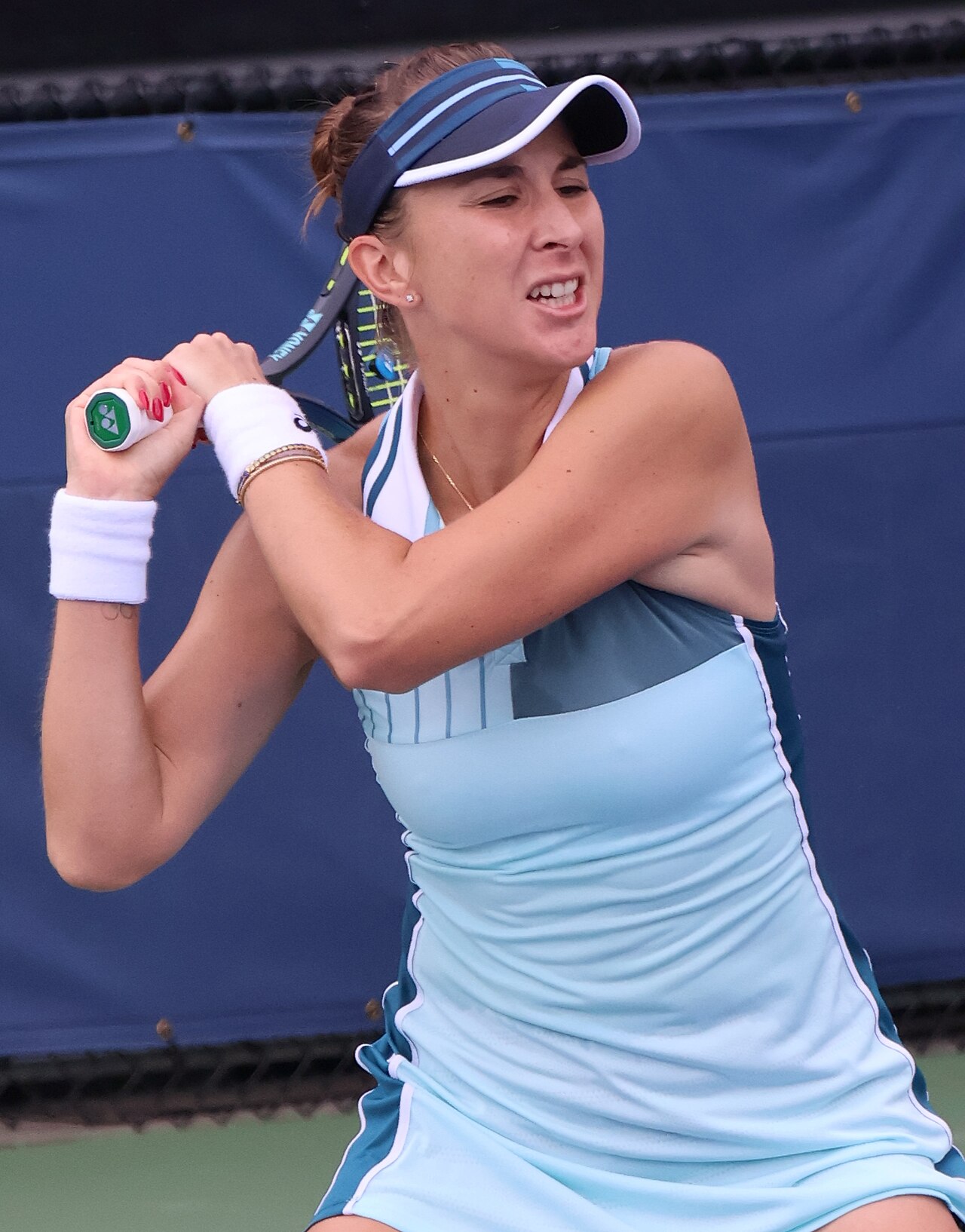 Imagem de referência relacionada a Belinda Bencic, item descrito como tenista suíça