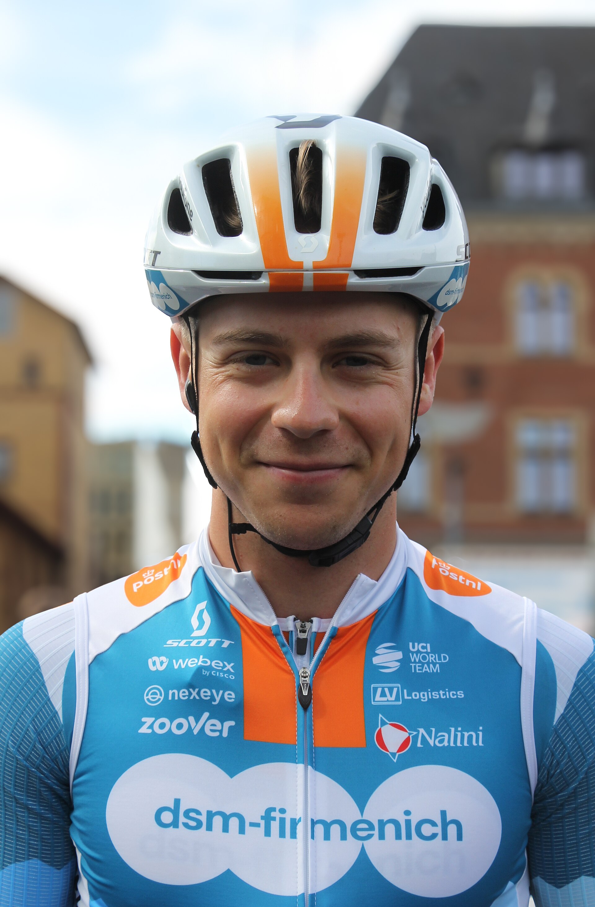 Imagem de referência de Casper van Uden, descrito nos dados abertos como ciclista neerlandês
