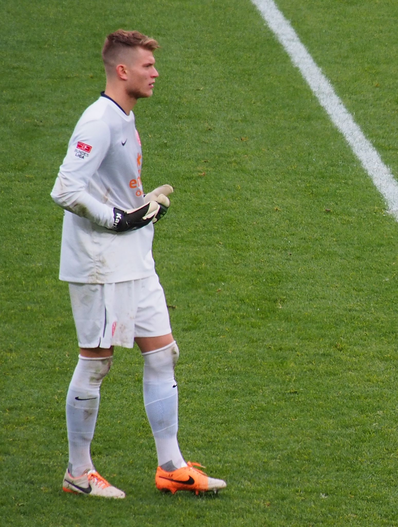 Imagem de referência relacionada a Loris Karius, item descrito como futebolista alemão, goleiro
