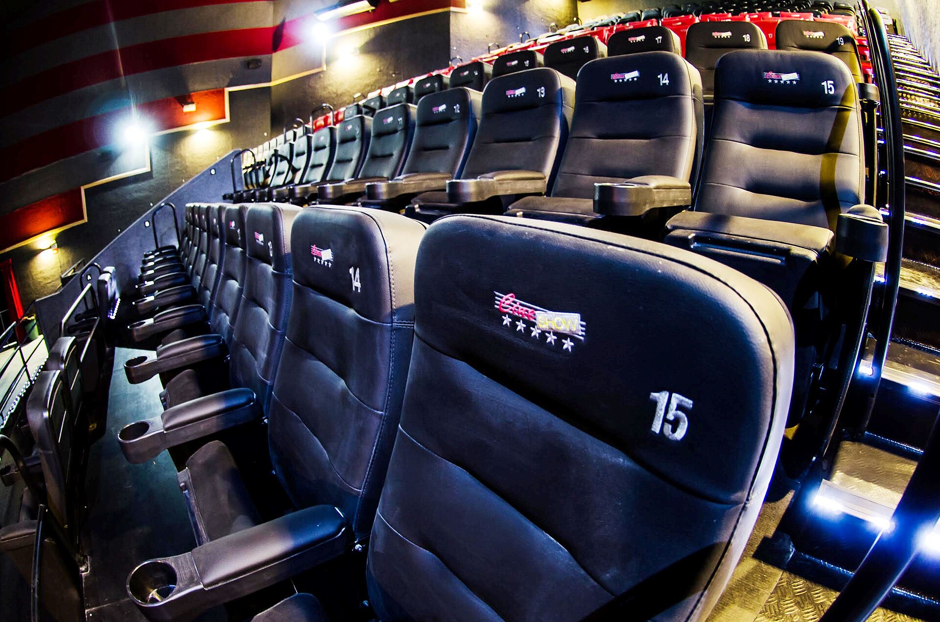 Imagem de referência de Cine Show Cadima, descrito nos dados abertos como complexo de salas de cinemas da cidade de Nova Friburgo, Rio de Janeiro