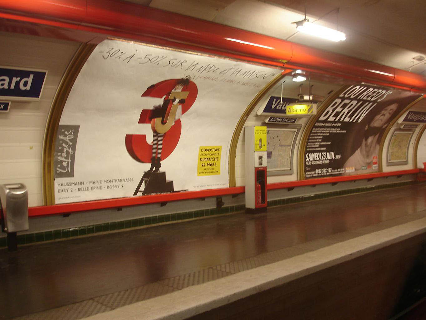 Imagem de referência de Vaugirard, descrito nos dados abertos como estação do Metropolitano de Paris