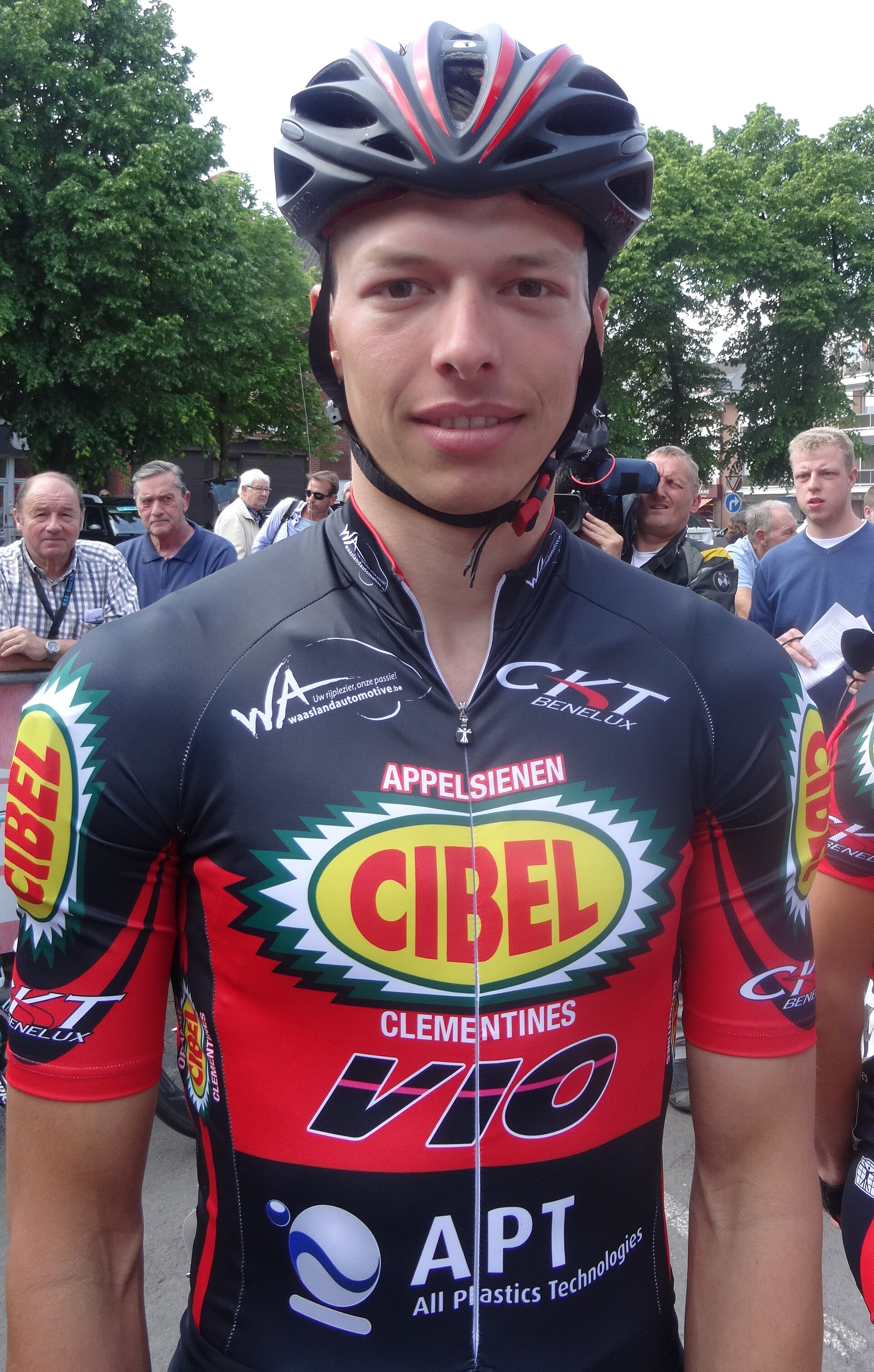 Imagem de referência de Oliver Naesen, descrito nos dados abertos como ciclista belga