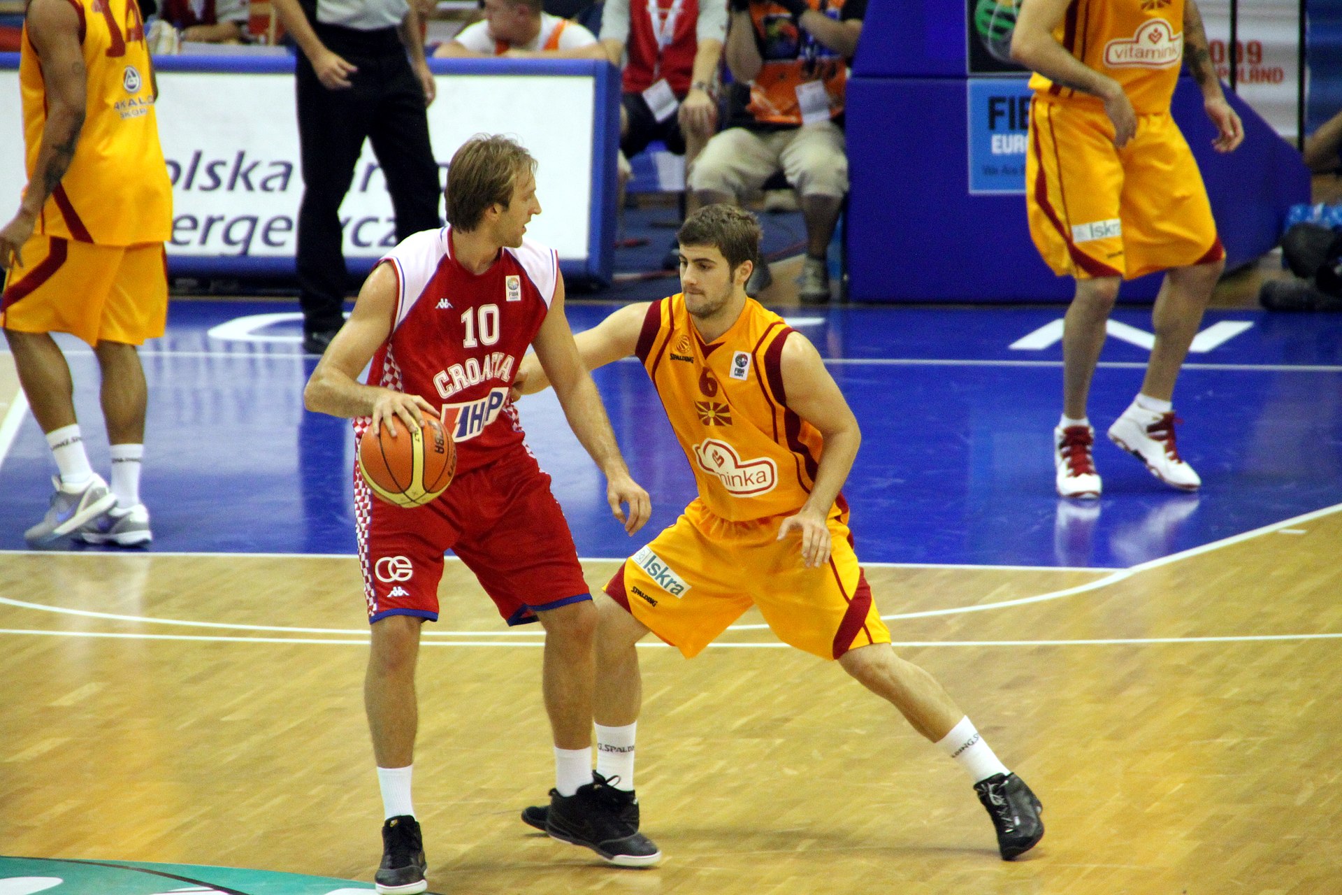 Imagem de referência relacionada a Darko Planinić, item descrito como jogador de basquetebol croata