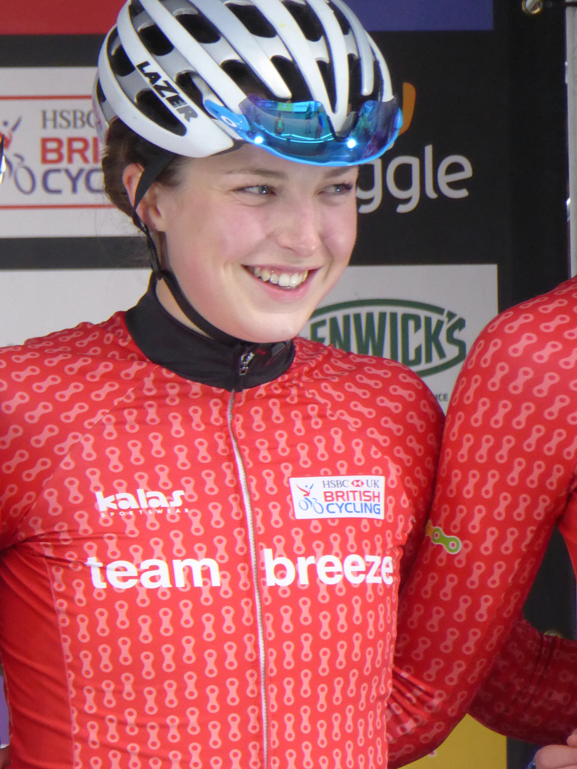 Imagem de referência de Manon Lloyd, descrito nos dados abertos como ciclista británica