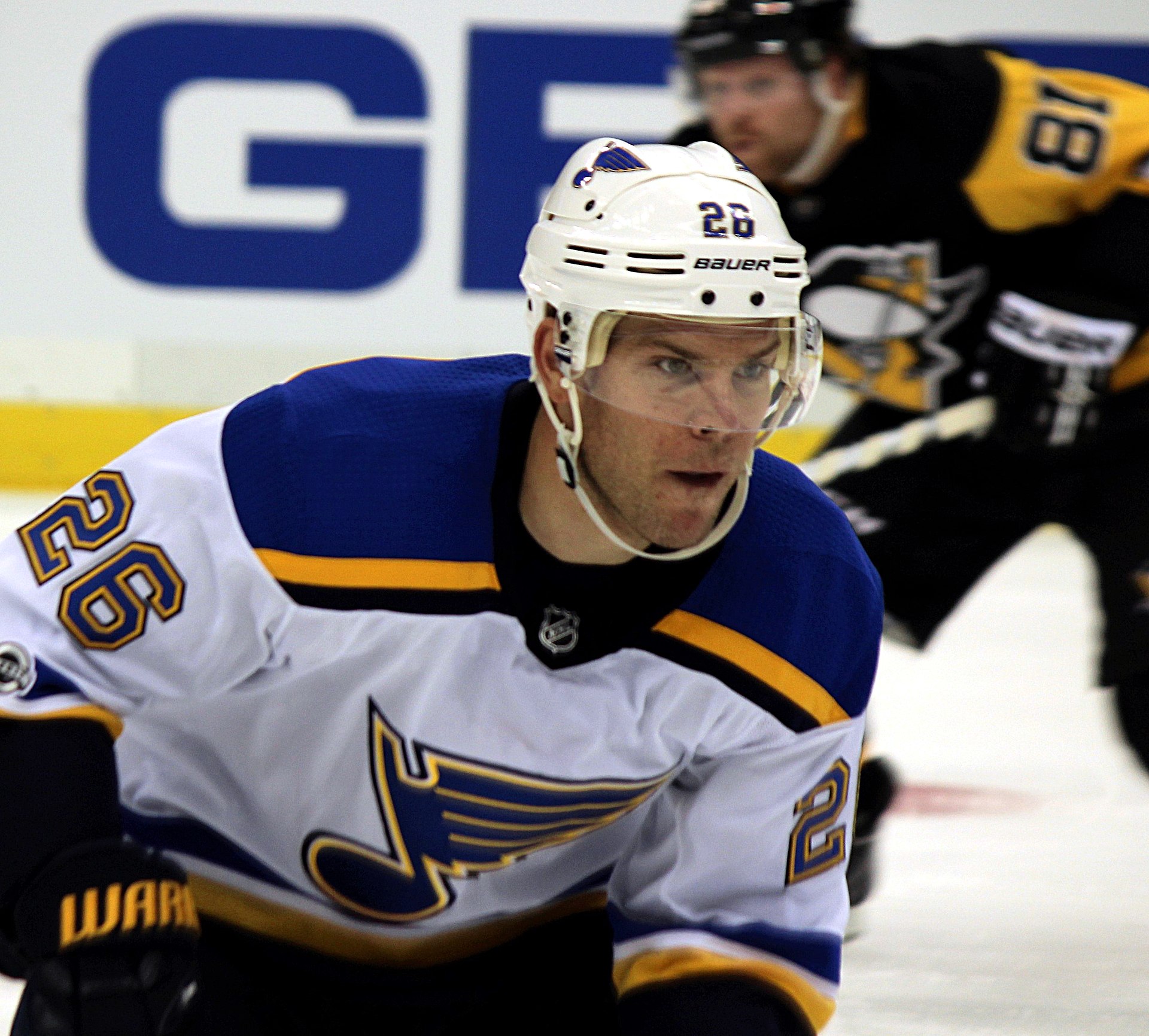 Imagem de referência de Paul Stastny, descrito nos dados abertos como jogador americano de hóquei no gelo