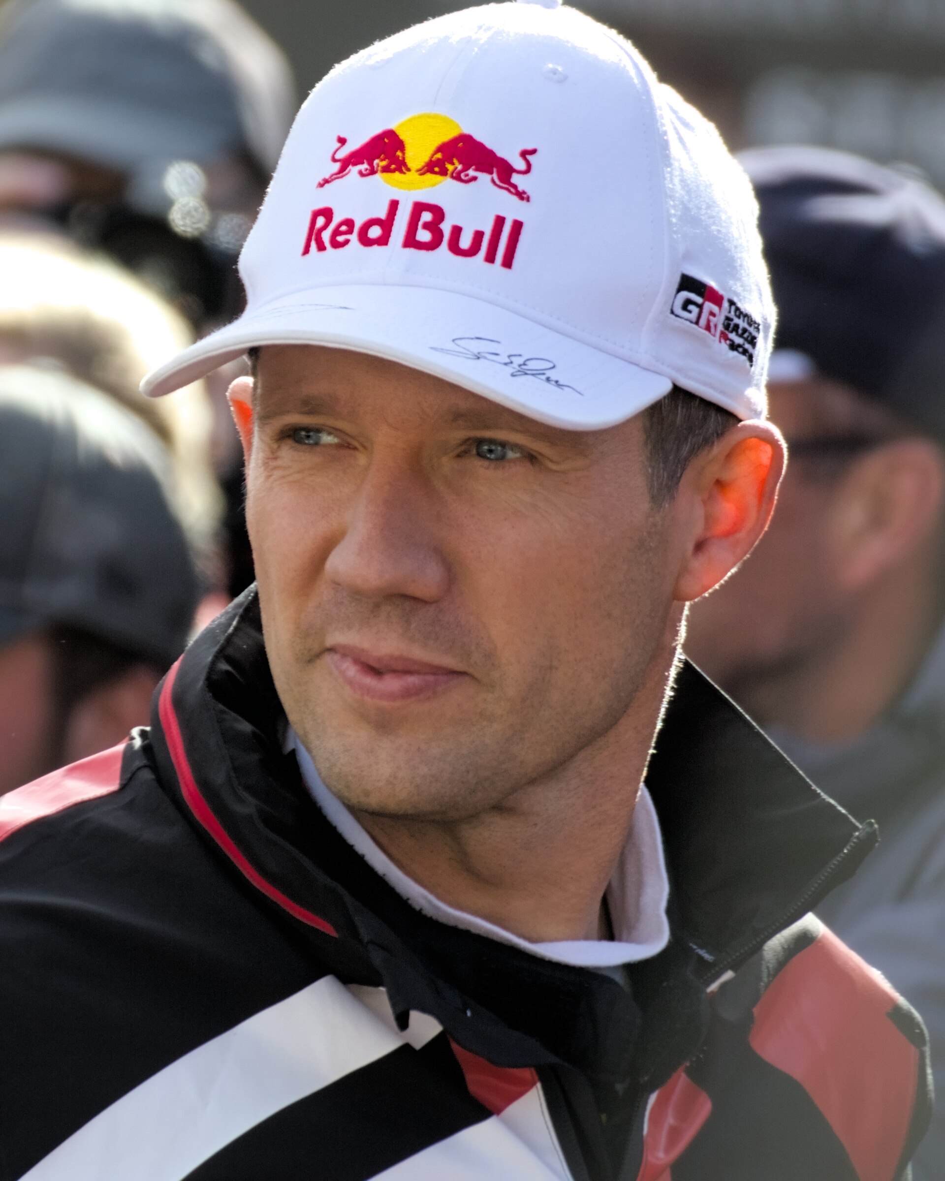 Imagem de referência de Sébastien Ogier, descrito nos dados abertos como piloto de ralis francês