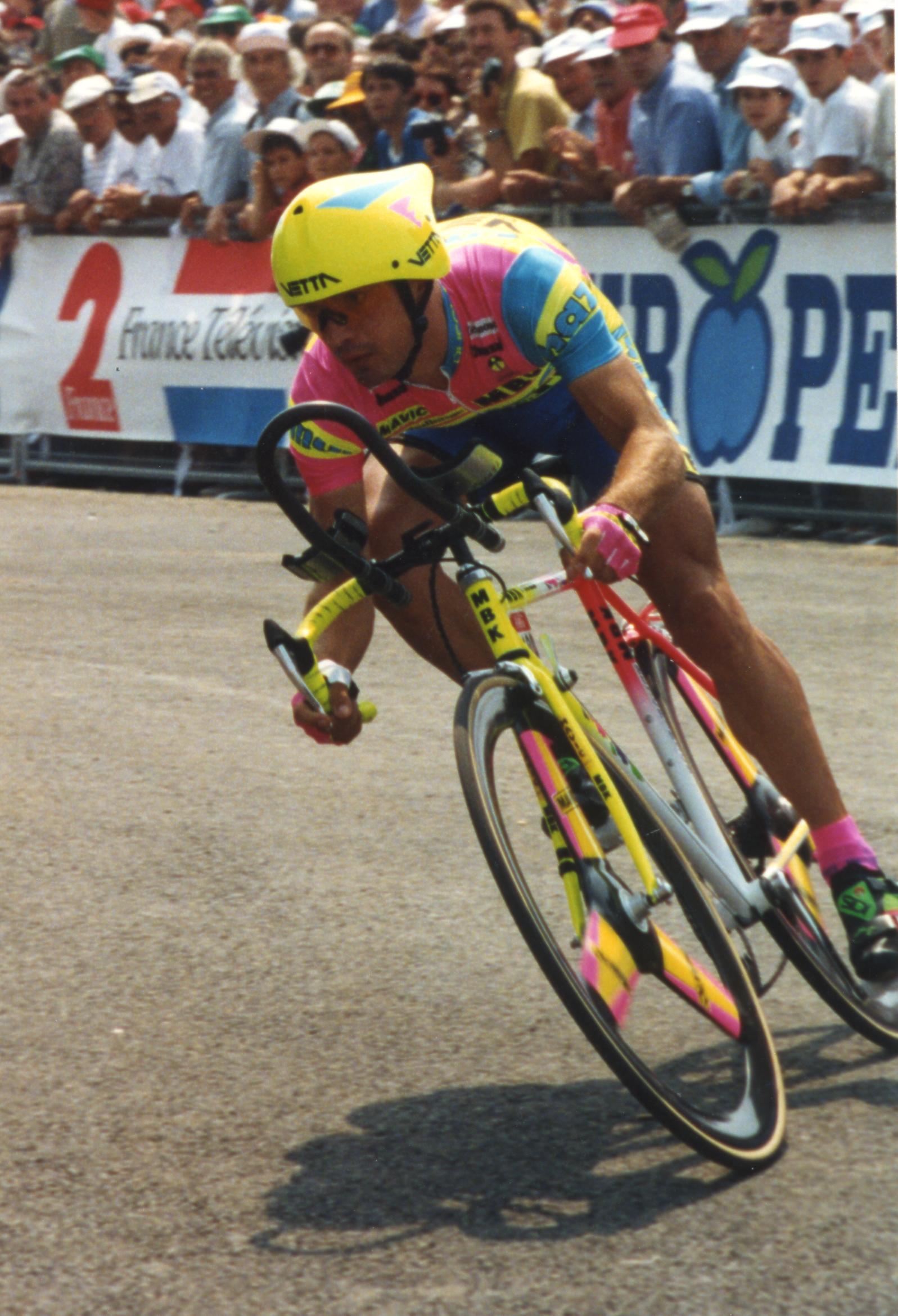 Imagem de referência de Franck Pineau, descrito nos dados abertos como ciclista francês