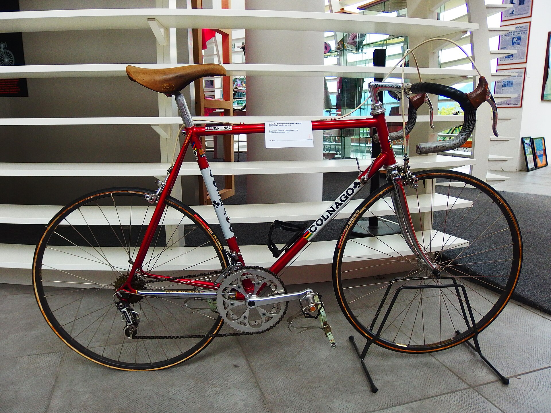 Imagem de referência de Giuseppe Saronni, descrito nos dados abertos como ciclista italiano