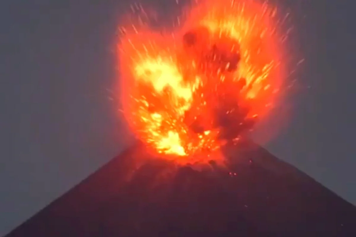Indonésia procura fotojornalistas desaparecidos perto do vulcão em erupção