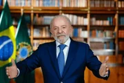 TSE: Flávio Bolsonaro recebe R$ 44 milhões e lidera doações eleitorais