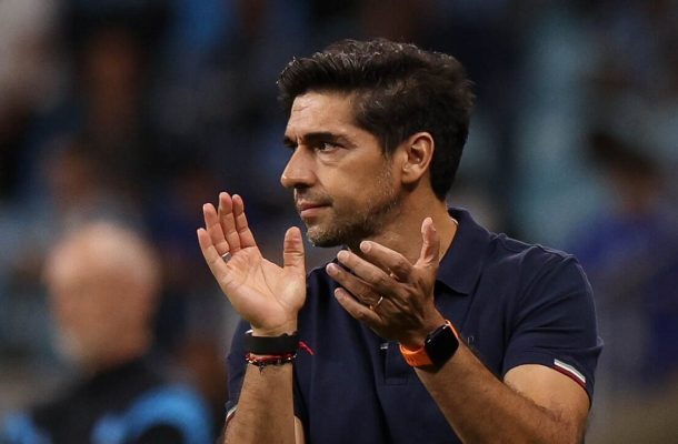 Falta de taças e desempenho pobre de time caro pressionam saída de Abel do Palmeiras