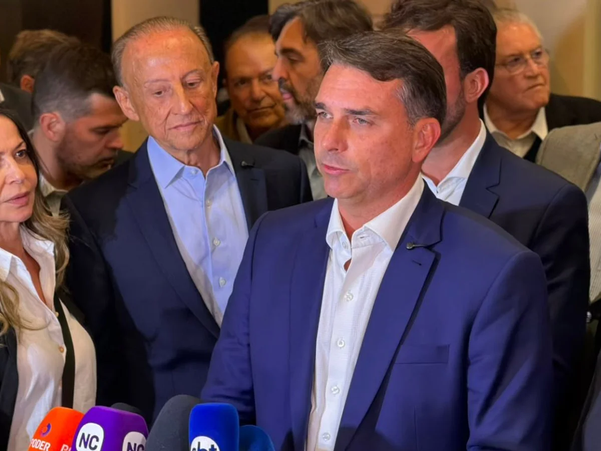 Caso Dark Horse volta a elevar temor em aliados de Flávio com STF e PF