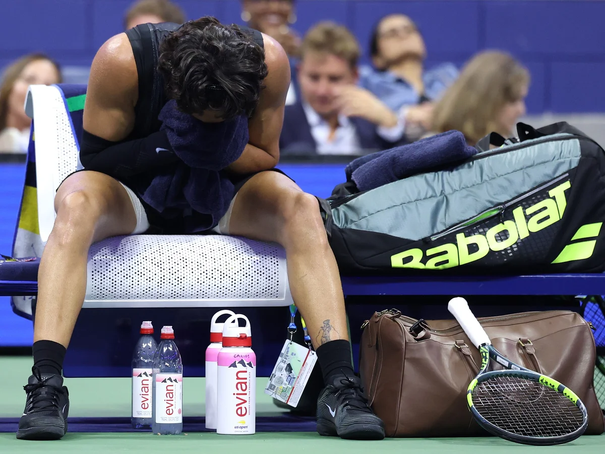 US Open: Alcaraz passa mal, vomita e perde jogo de 4h28 para Ben Shelton