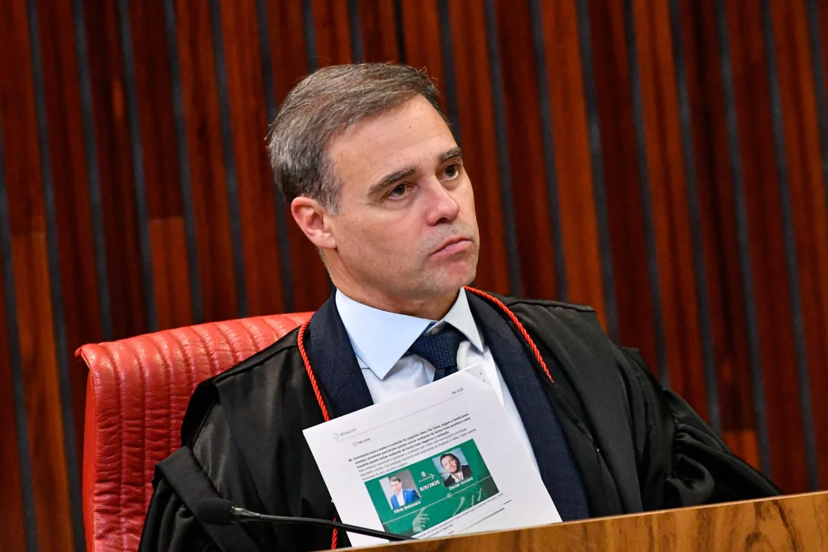 Cresce no STF avaliação de que Mendonça exagerou ao falar em monitoramento