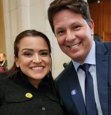 Karina Gama ao lado do deputado federal Mario Frias Foto: Reprodução/Instagram