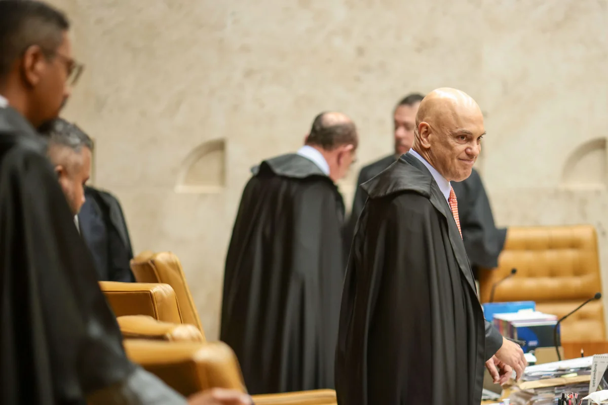 Ministros do Supremo Tribunal Federal STF André Mendonça e Alexandre de Moraes durante sessão da Corte Metropoles
