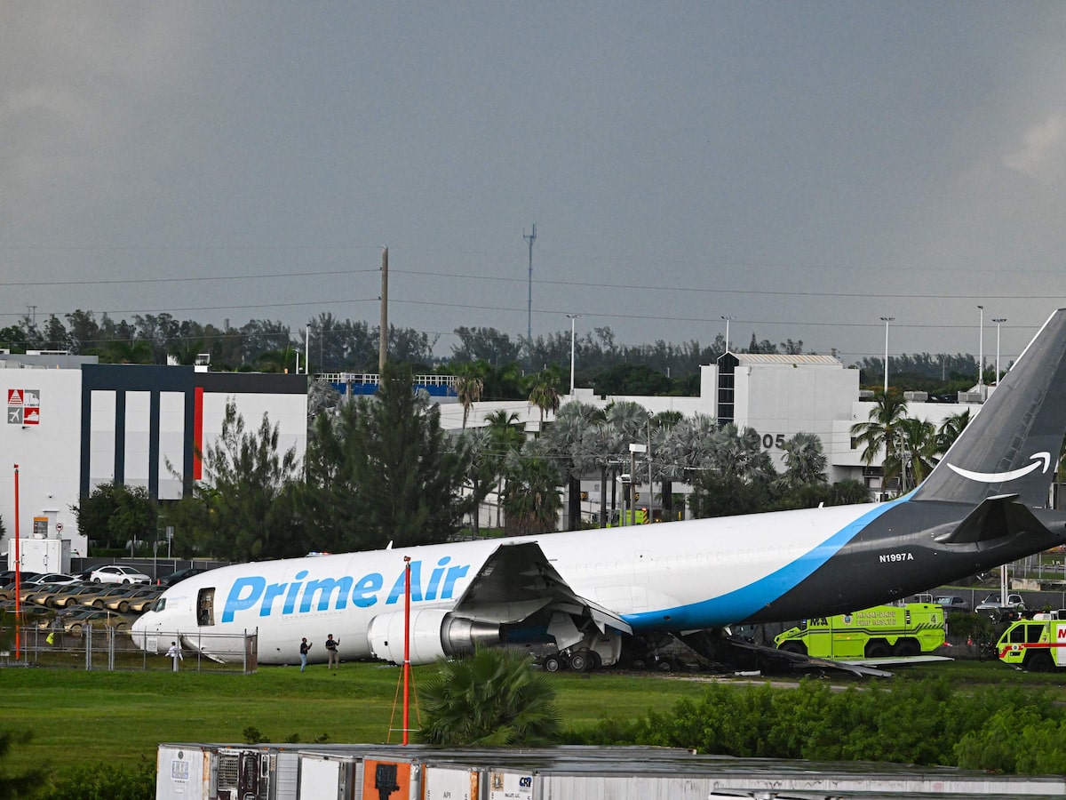 Vídeo mostra avião cargueiro da Amazon saindo da pista antes de acidente que deixou cinco mortos