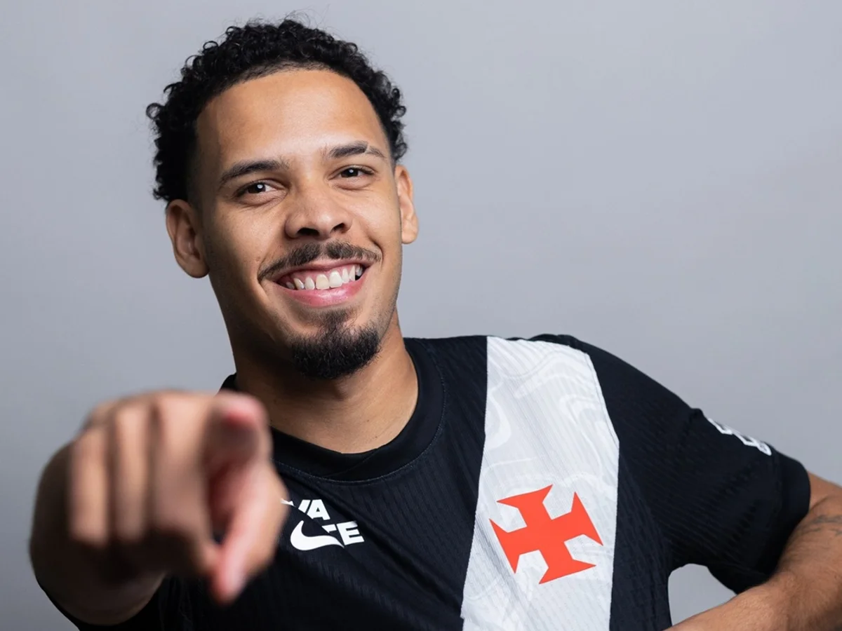 Vasco oficializa a contratação de Gabriel Pereira, do Copenhague