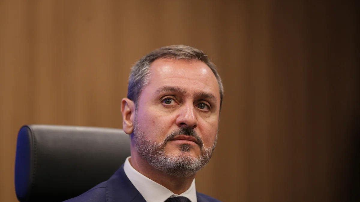 Andrei disse a Dino que afastamento prejudica investigação sobre Dark Horse