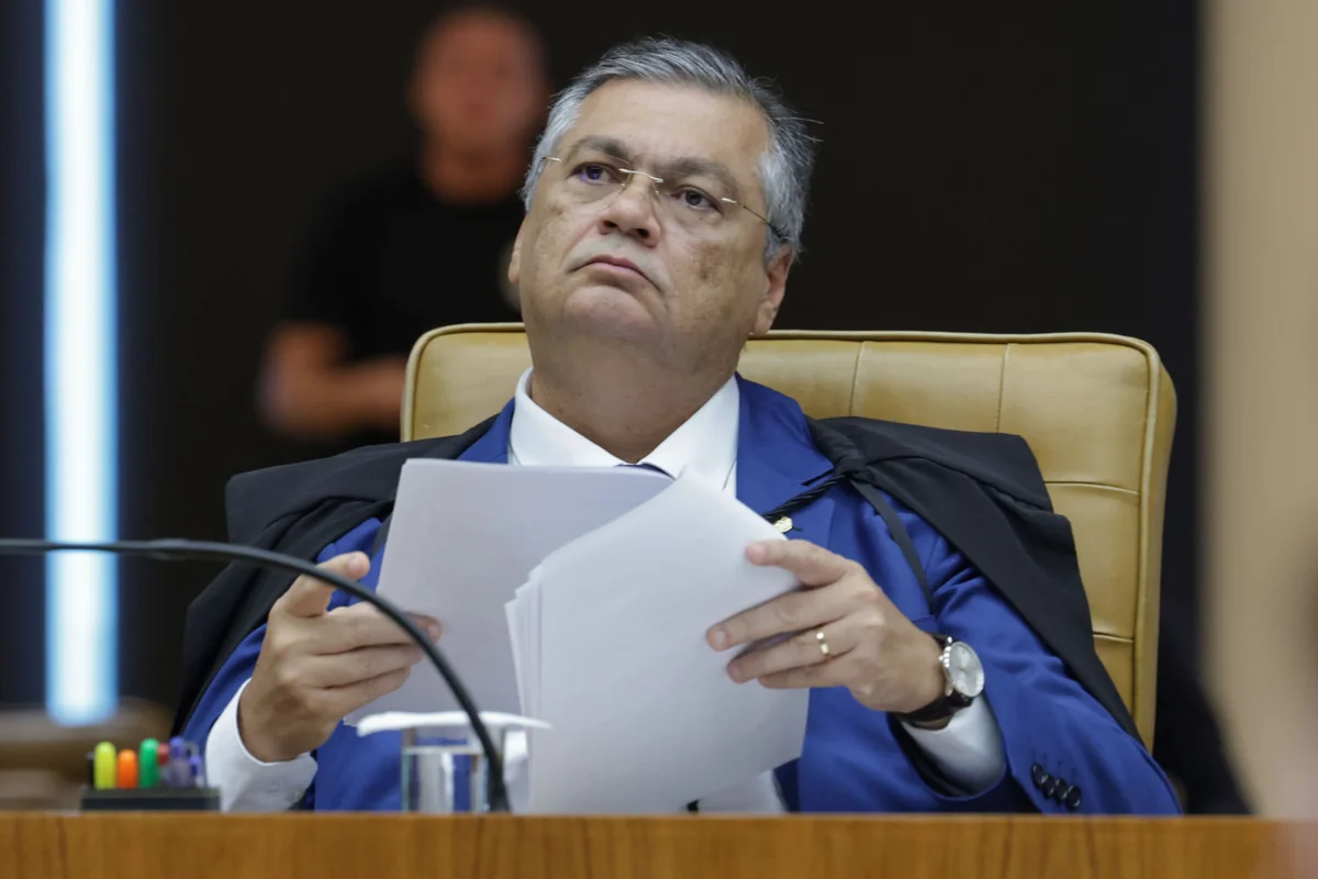 Dino manda Congresso e União criarem "identificador" para rastrear emendas