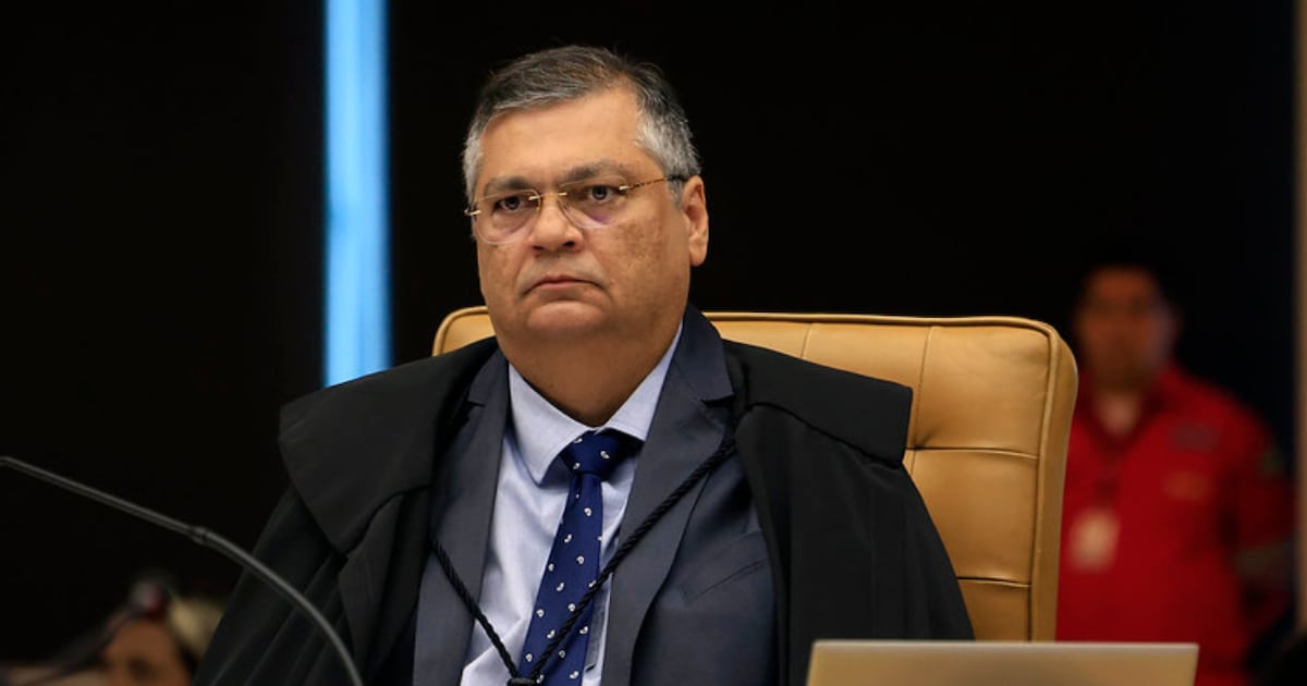 Em meio à crise, Dino devolve para julgamento pauta que destrava royalties do petróleo