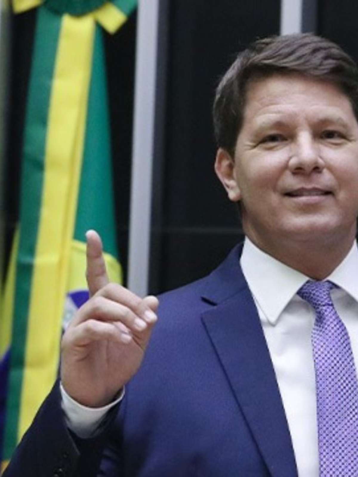 De ator da Globo a secretário de Bolsonaro: Quem é Mario Frias, alvo de operação da PF