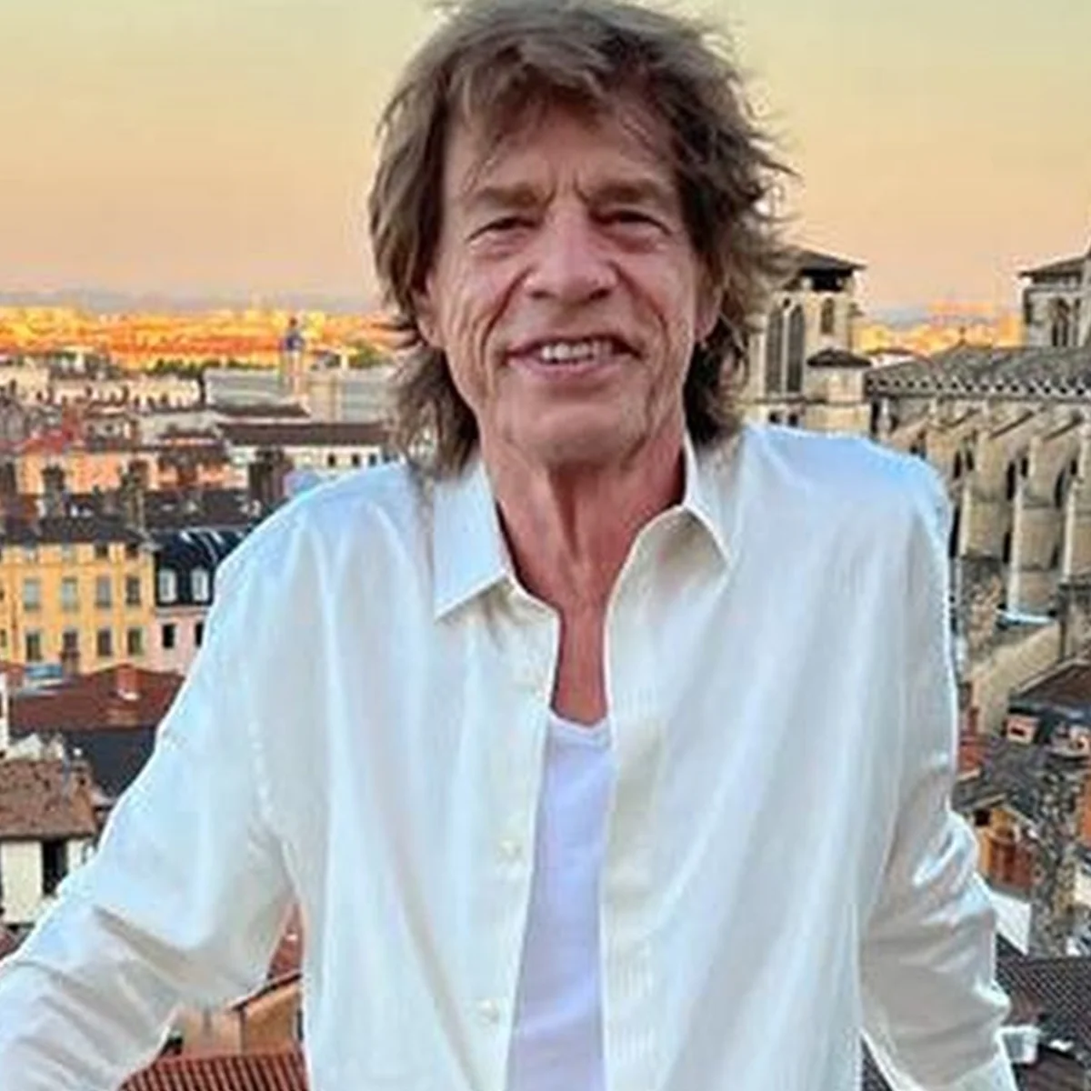 Mick Jagger revela intensa rotina de treinos para manter fôlego aos 83 anos