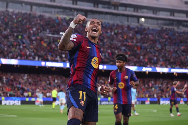 Barcelona: Raphinha assume protagonismo e chega a oito gols em cinco jogos