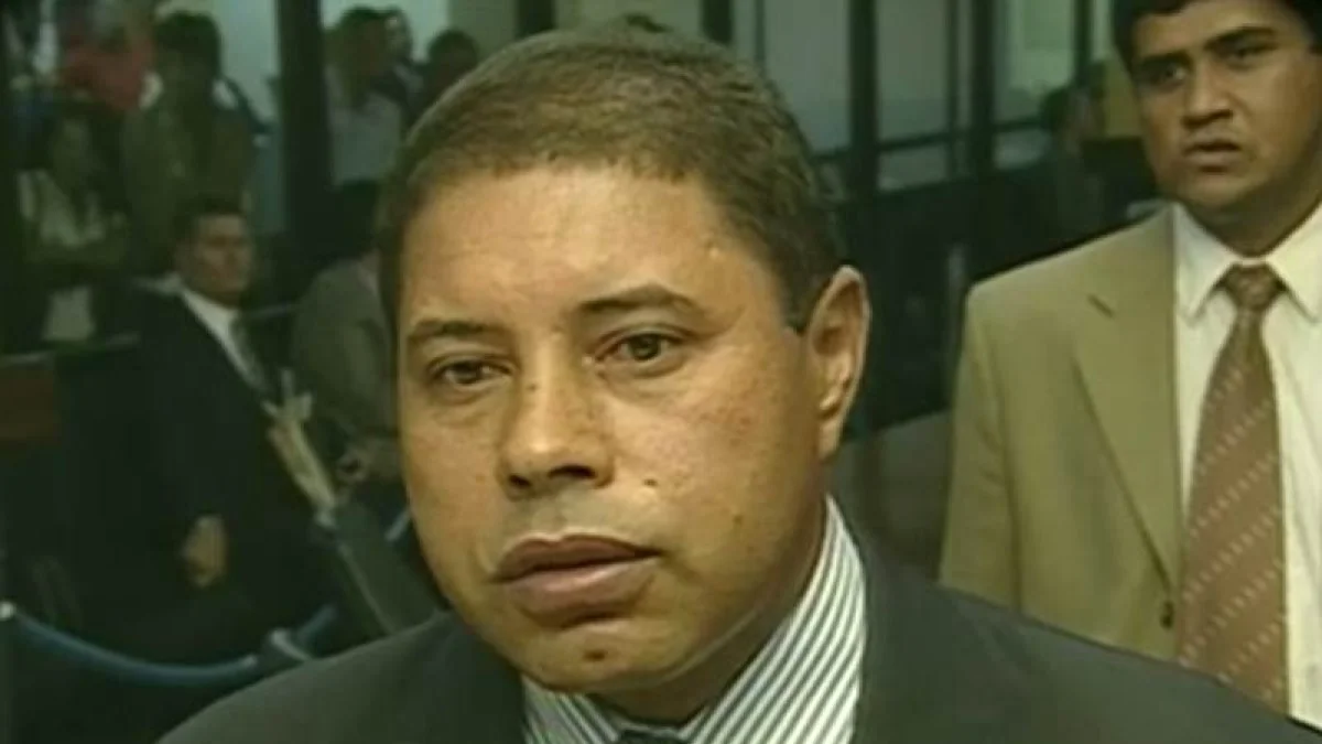 Ex-deputado Carlos Xavier, acusado de mandar matar jovem, tem júri adiado