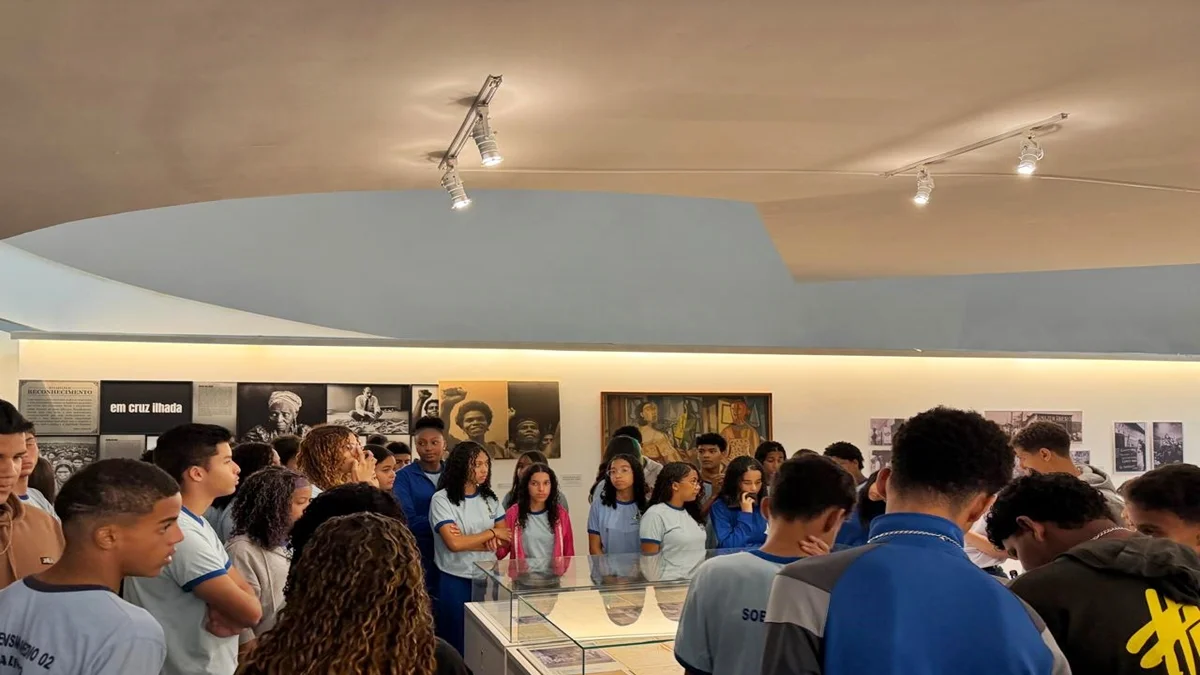 Alunos da Fercal conhecem história do DF na mostra Utopias em construção