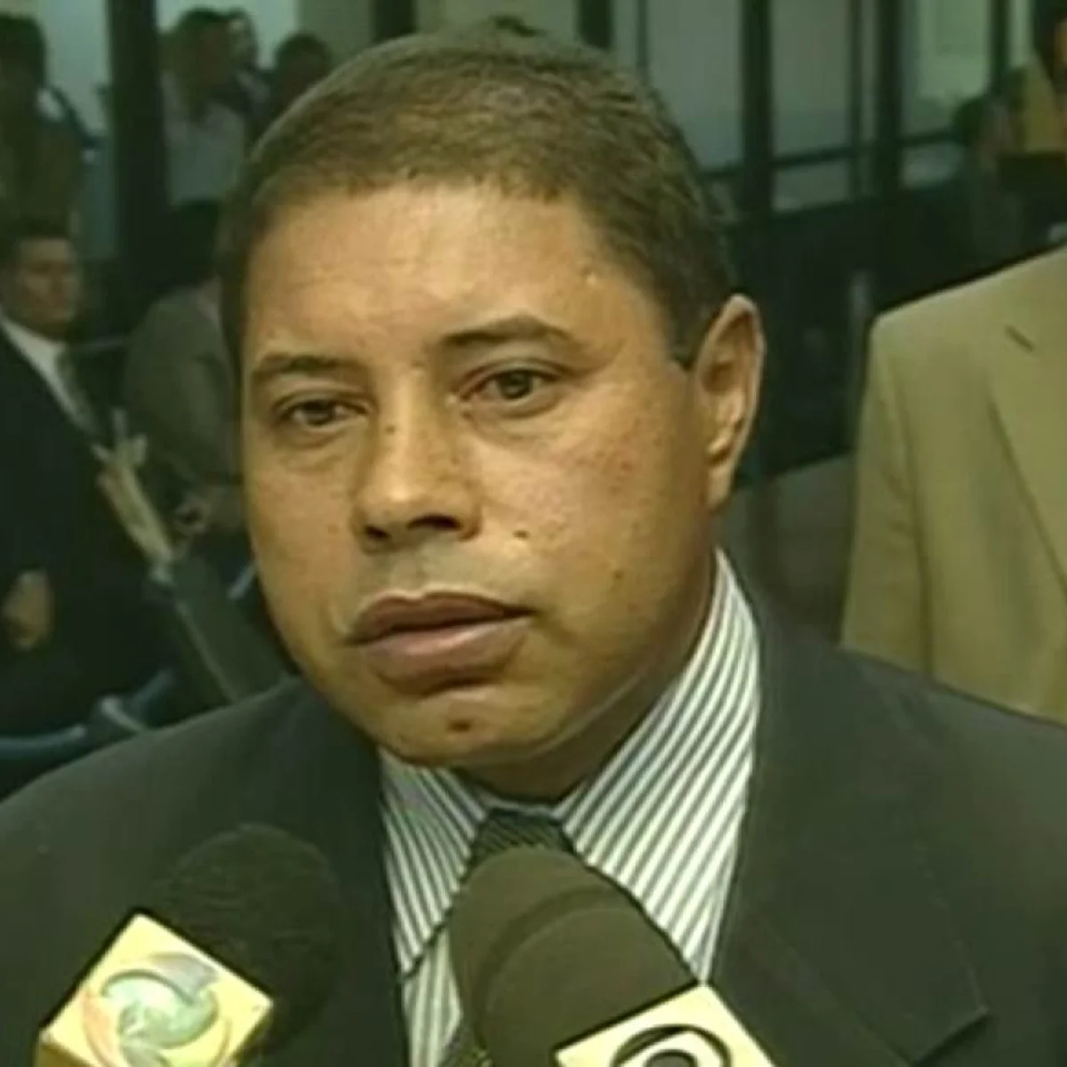Ex-deputado Carlos Xavier, acusado de mandar matar jovem, tem júri adiado