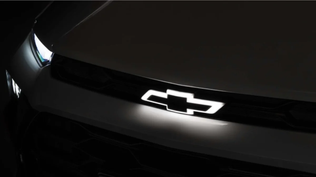 Imagem da matéria: Chevrolet joga no chão preços do Sonic e compacto sai mais em conta que Fiat Audace